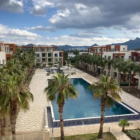 La Local Suites&Spa Ξενοδοχείο