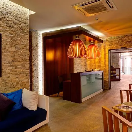 La Local Suites&Spa Отель Бодрум