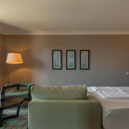 La Local Suites&Spa 4*